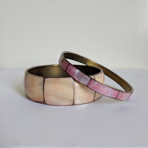 Vintage Jewelry - Vintage Pink Mother-of-Pearl Bangles Bracelets